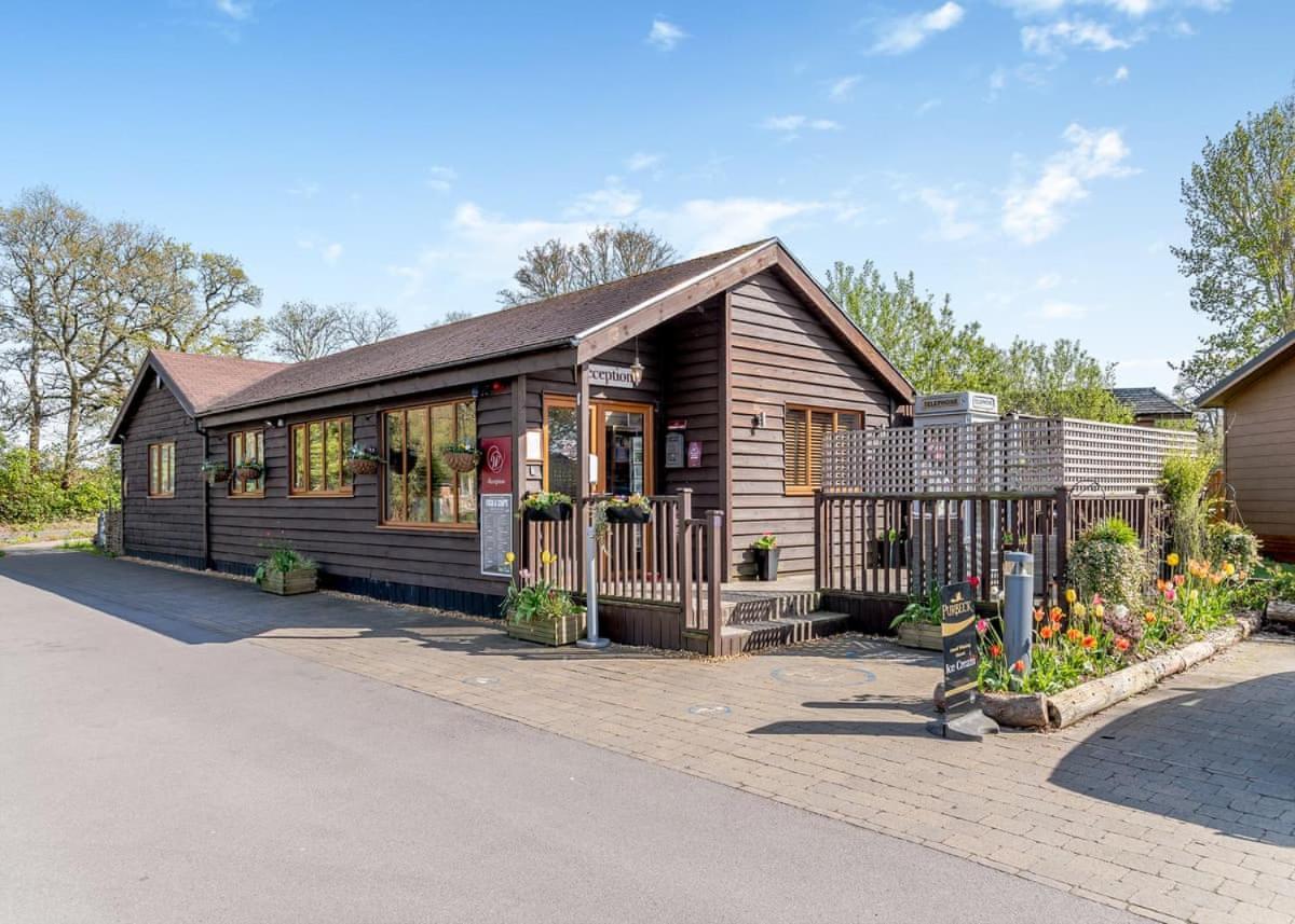 Wareham Forest Lodge Retreat Lytchett Minster Exteriér fotografie